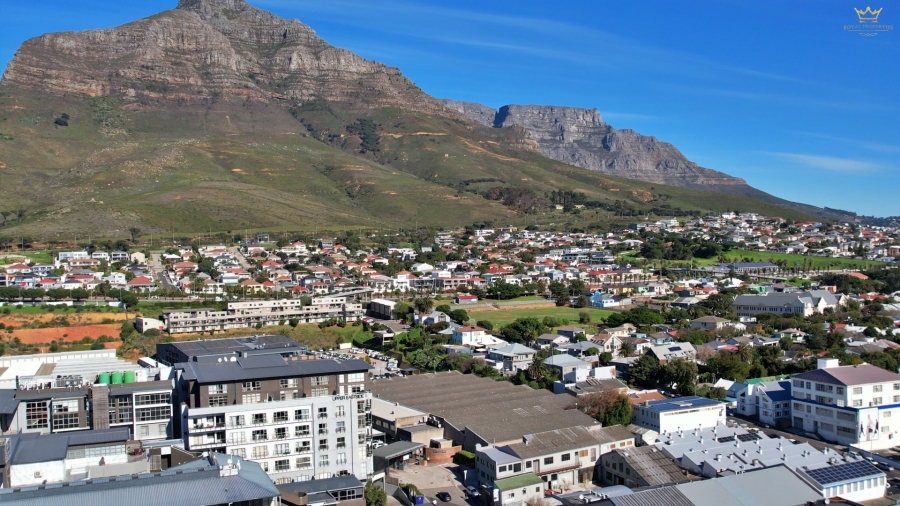 To Let commercial Property for Rent in Woodstock Western Cape